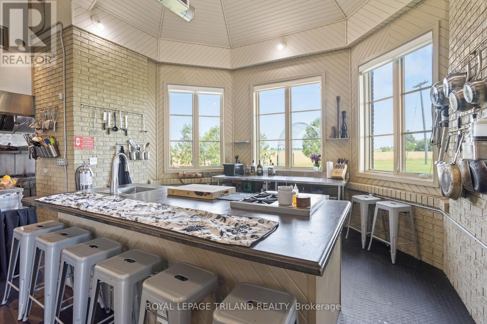 29830 Centre Road, Adelaide Metcalfe, Ontario  N7G 3H7 - Photo 40 - X12540926