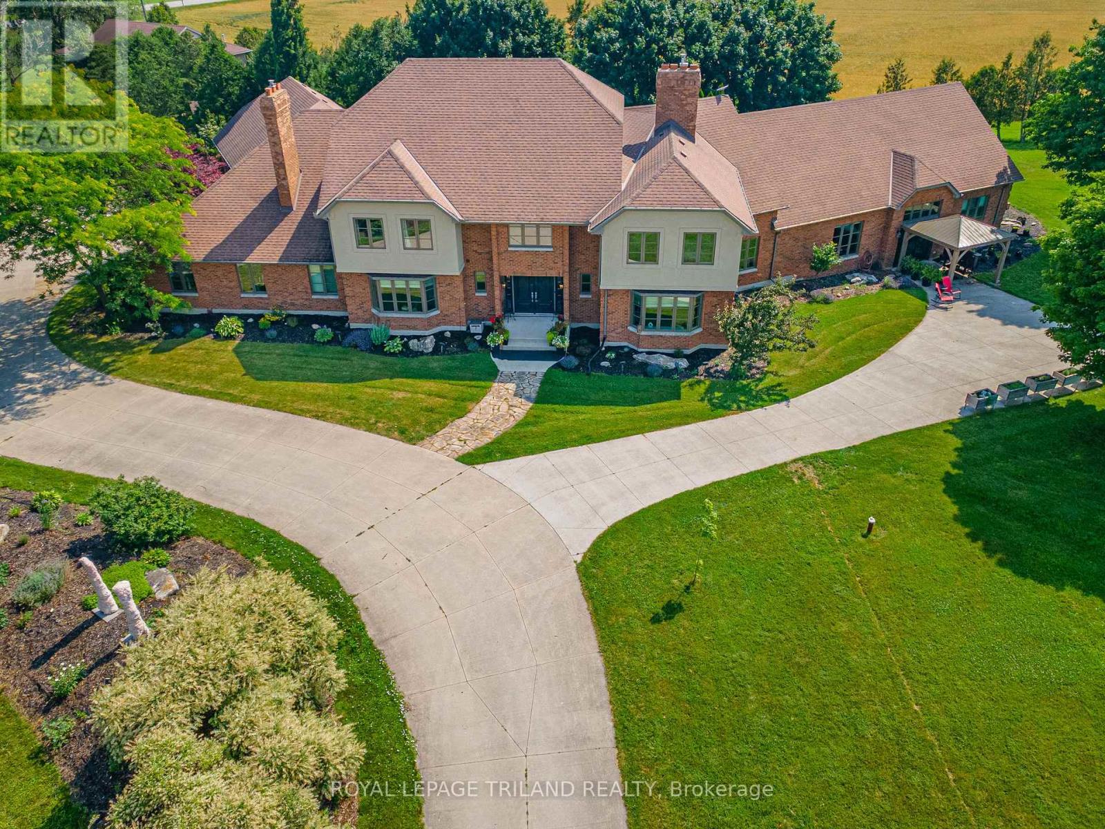 29830 Centre Road, Adelaide Metcalfe, Ontario  N7G 3H7 - Photo 6 - X12540926