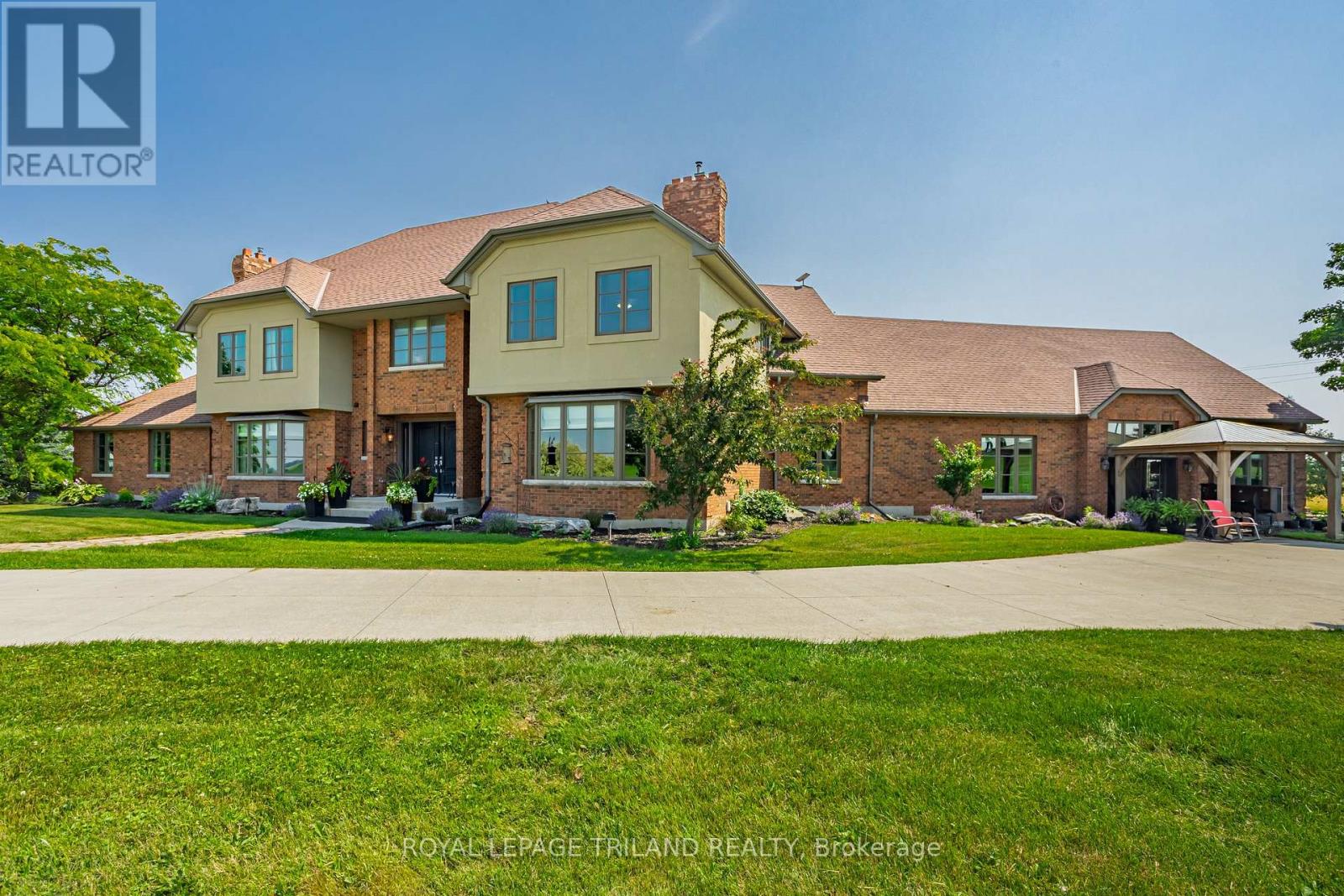 29830 Centre Road, Adelaide Metcalfe, Ontario  N7G 3H7 - Photo 7 - X12540926