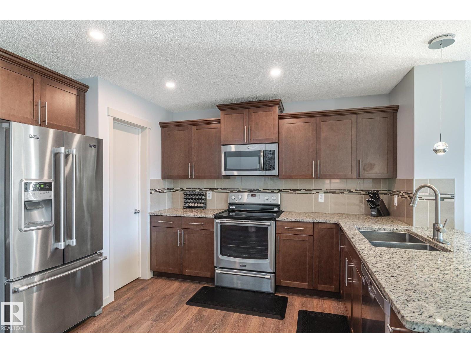 76 Springwood Wy, Spruce Grove, Alberta  T7X 0S8 - Photo 10 - E4465576