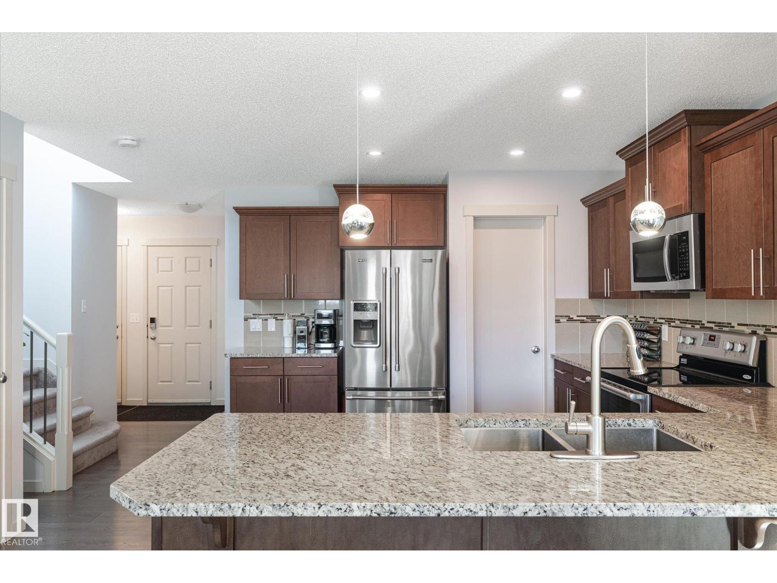 76 Springwood Wy, Spruce Grove, Alberta  T7X 0S8 - Photo 11 - E4465576