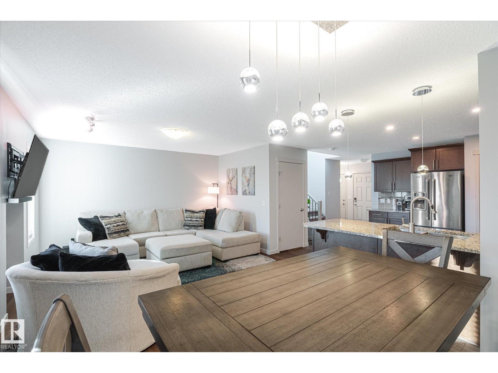 76 Springwood Wy, Spruce Grove, Alberta  T7X 0S8 - Photo 4 - E4465576