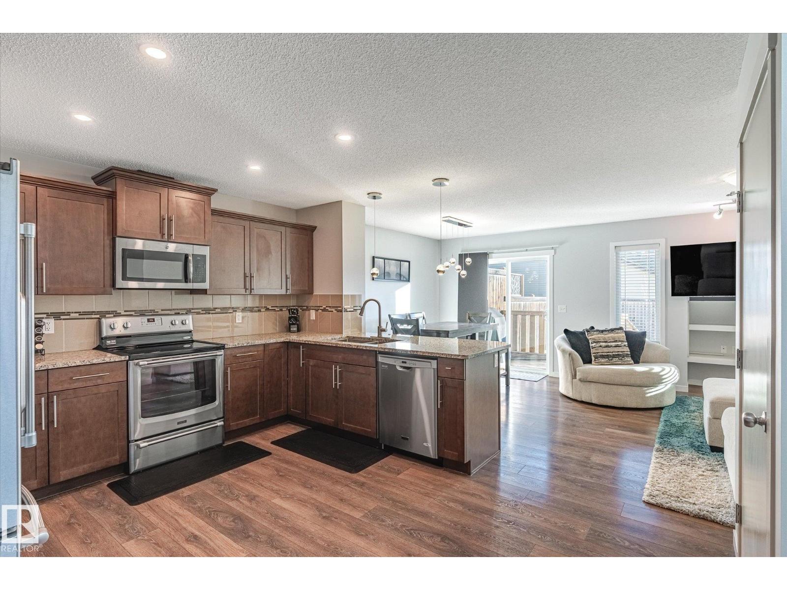 76 Springwood Wy, Spruce Grove, Alberta  T7X 0S8 - Photo 8 - E4465576