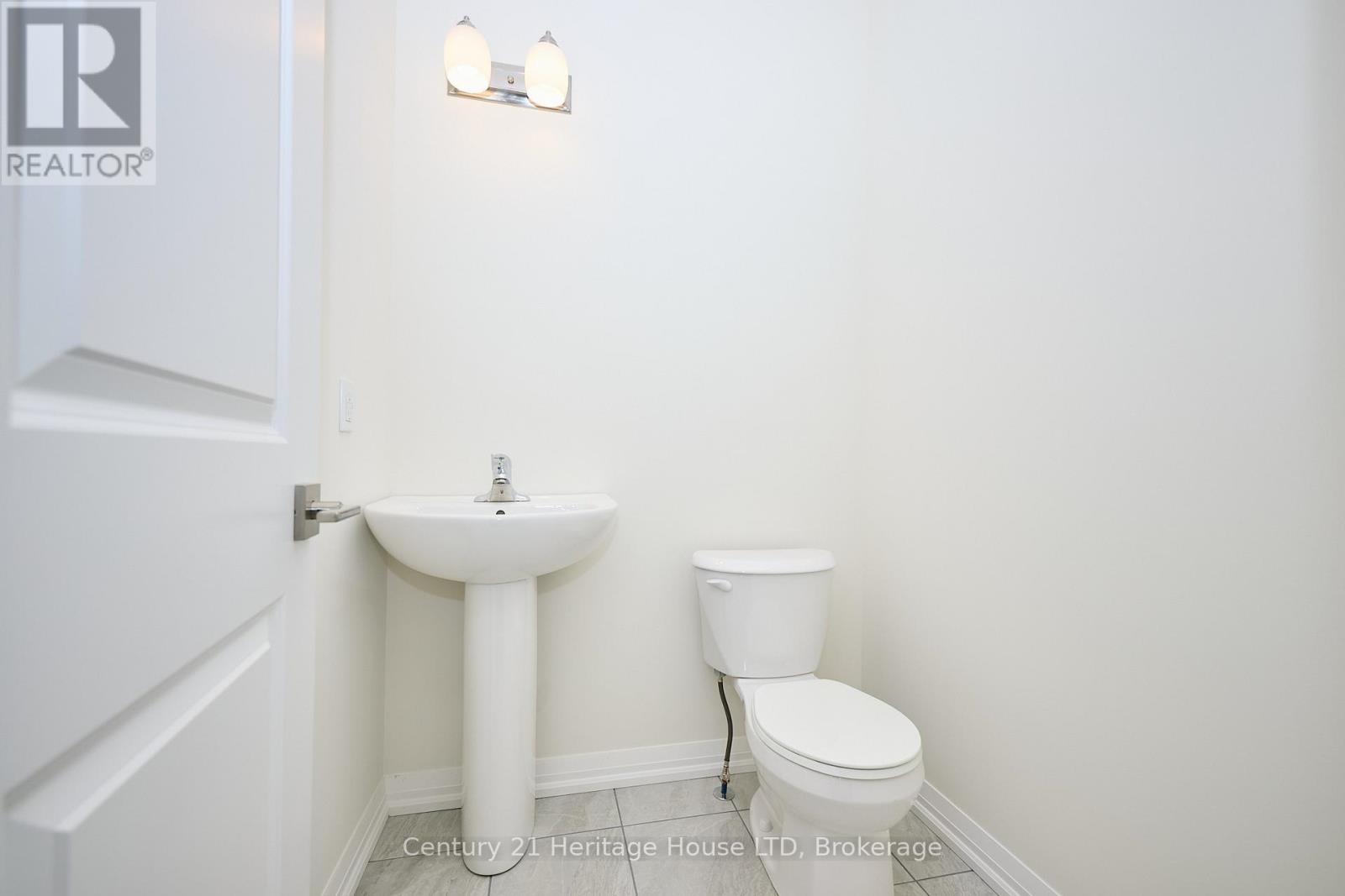 7 - 397 Garrison Road, Fort Erie, Ontario L2A 1N1 - Photo 13 - X12538508