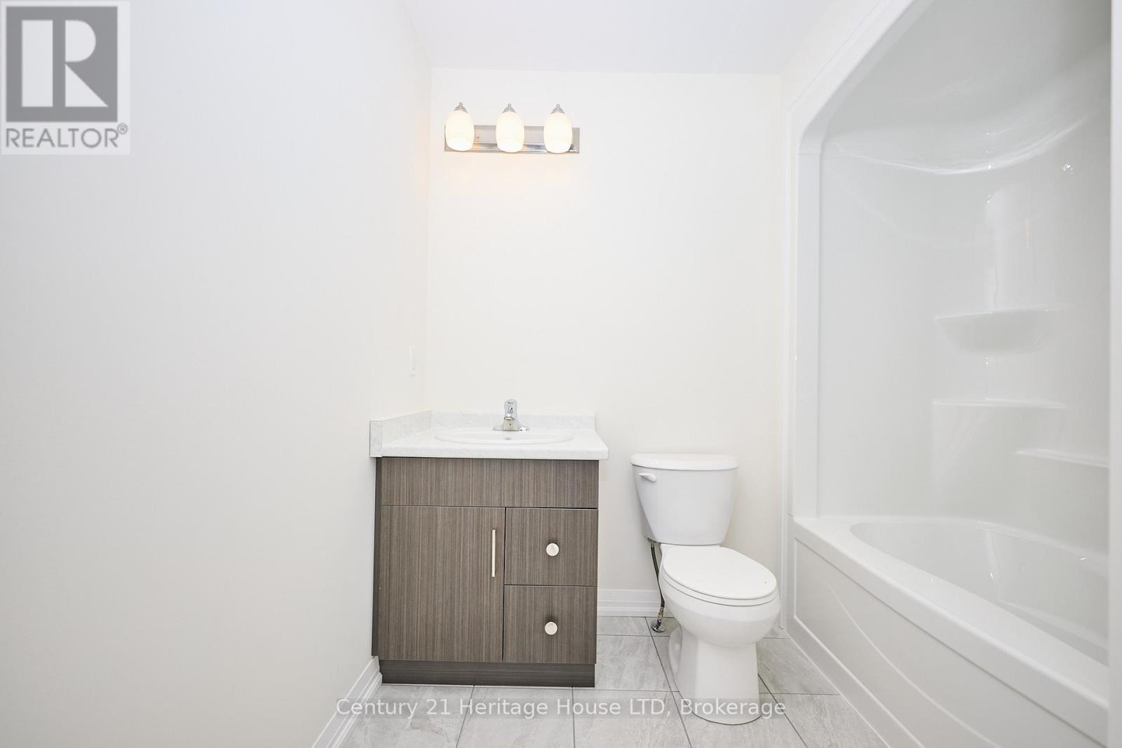 7 - 397 Garrison Road, Fort Erie, Ontario L2A 1N1 - Photo 11 - X12538508