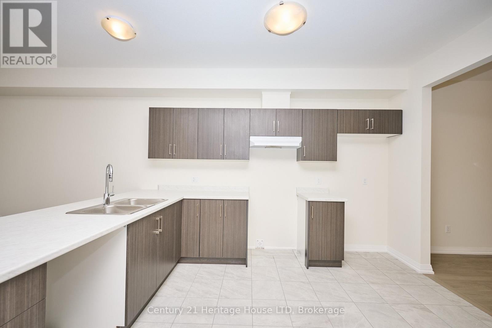 7 - 397 Garrison Road, Fort Erie, Ontario L2A 1N1 - Photo 23 - X12538508