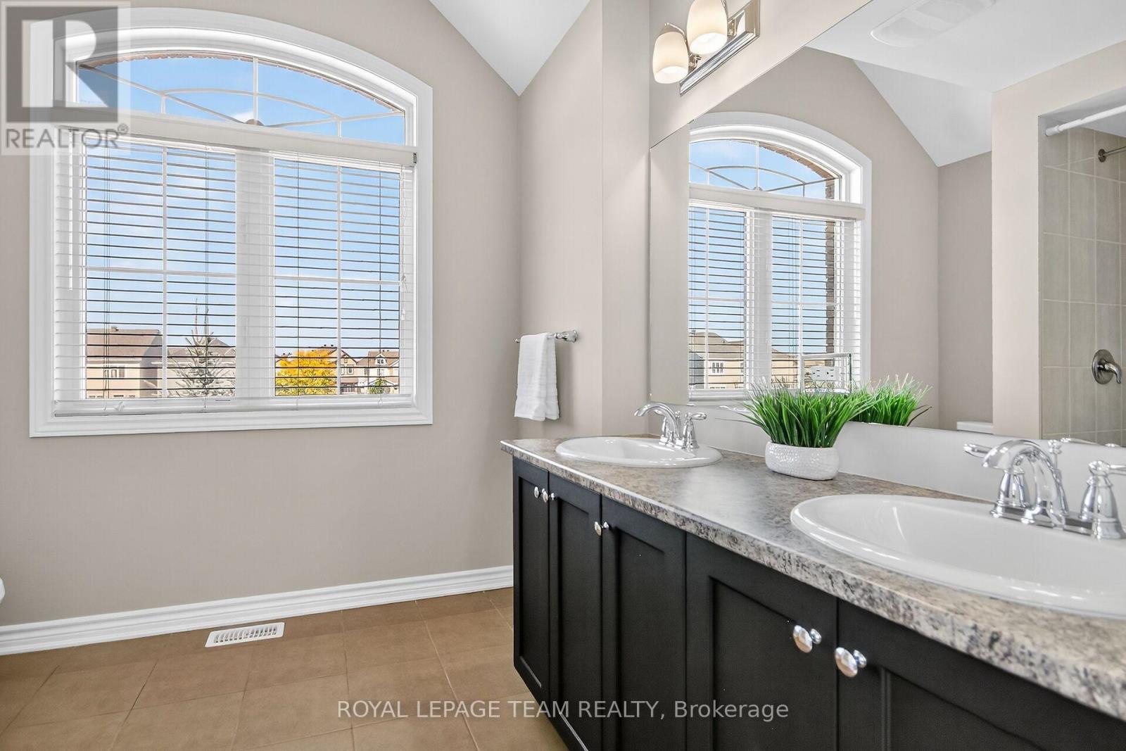 939 Whimbrel Way, Ottawa, Ontario  K2J 6C5 - Photo 39 - X12540772