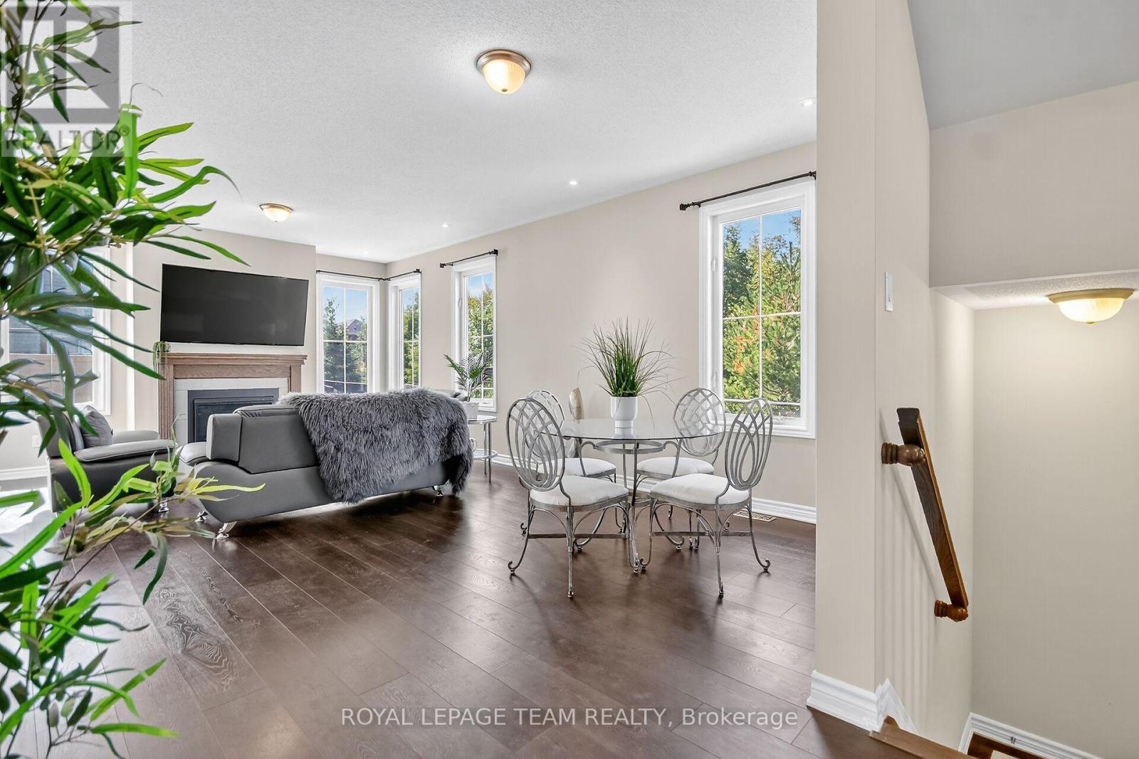 939 Whimbrel Way, Ottawa, Ontario  K2J 6C5 - Photo 6 - X12540772