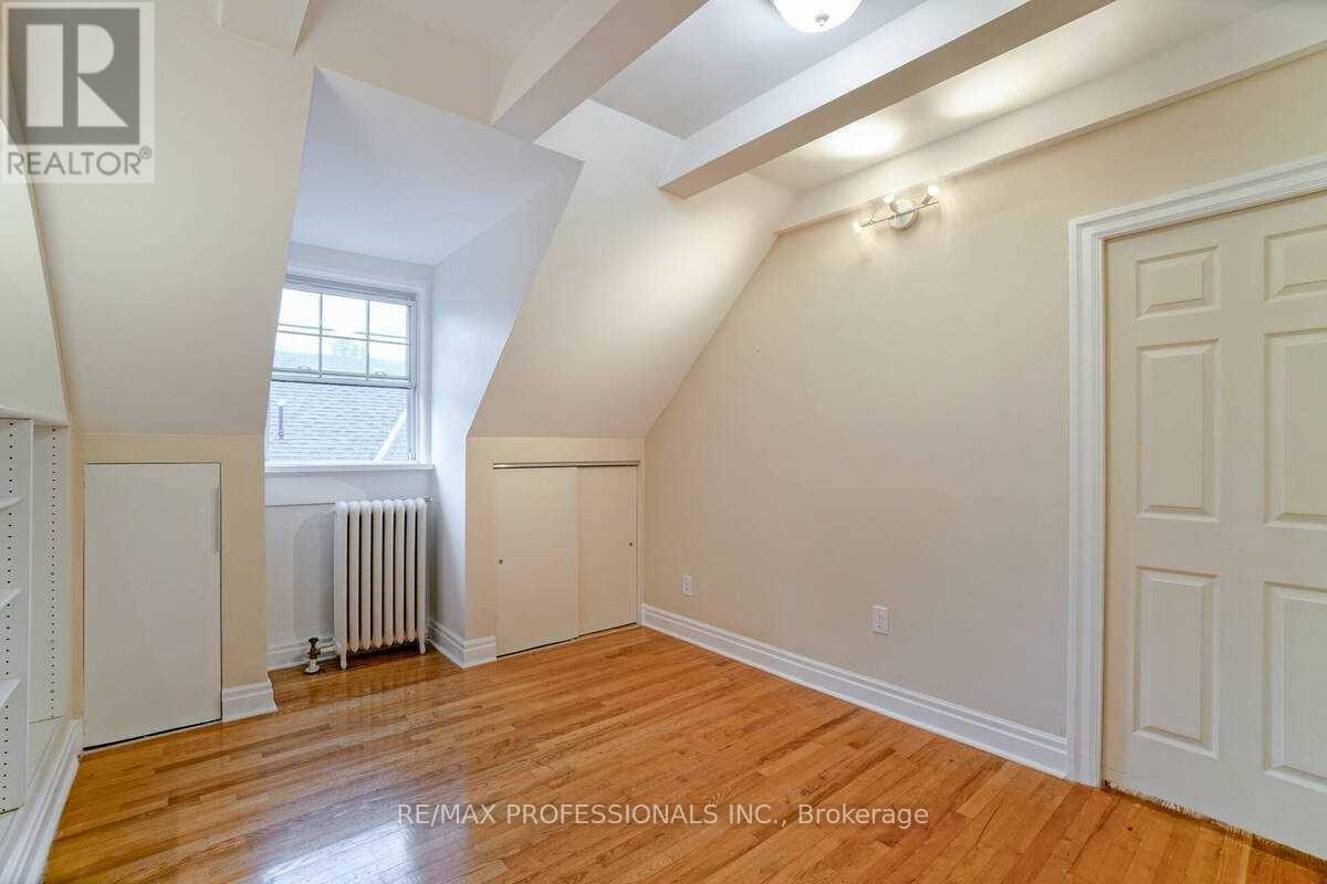 3 - 26 Castleview Avenue, Toronto, Ontario  M5R 1Y9 - Photo 22 - C12540586