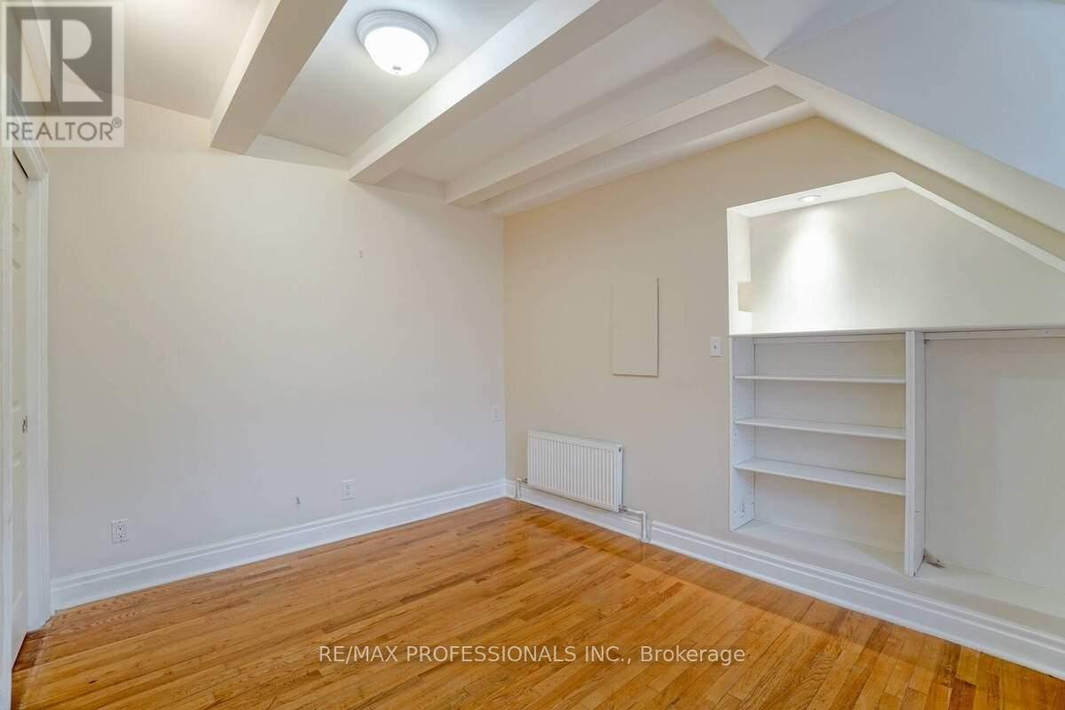 3 - 26 Castleview Avenue, Toronto, Ontario  M5R 1Y9 - Photo 23 - C12540586