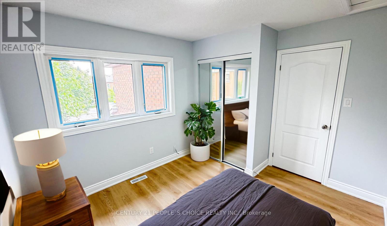 3292 Bobwhite Mews, Mississauga, Ontario  L5N 6E9 - Photo 21 - W12539968