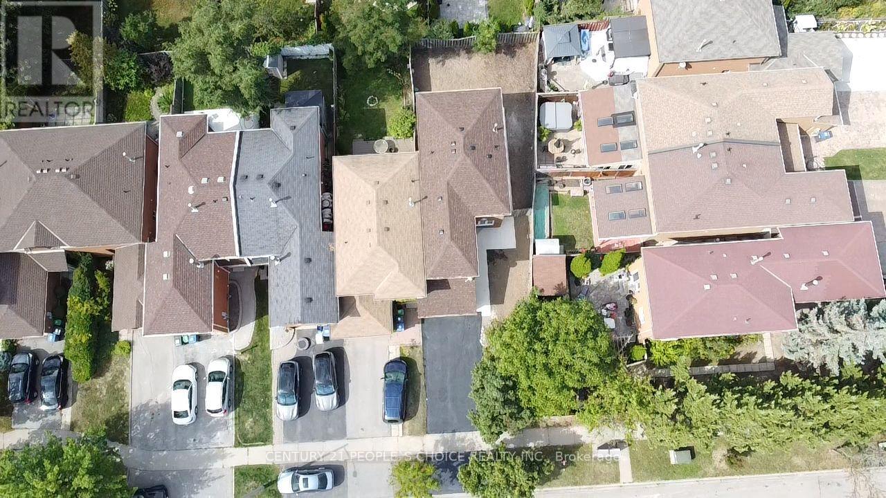 3292 Bobwhite Mews, Mississauga, Ontario  L5N 6E9 - Photo 40 - W12539968