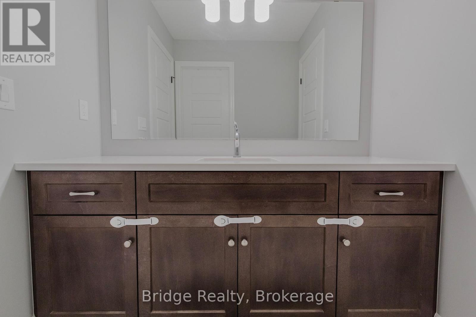 133 Birdie Court, Woodstock, Ontario N4T 0N3 - Photo 15 - X12540932