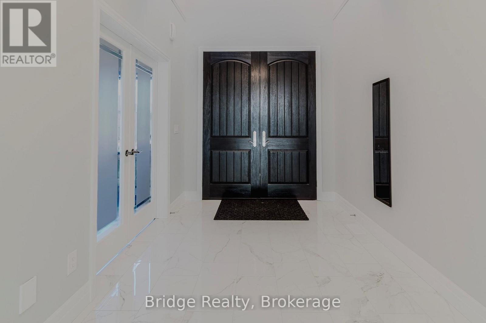 133 Birdie Court, Woodstock, Ontario N4T 0N3 - Photo 3 - X12540932