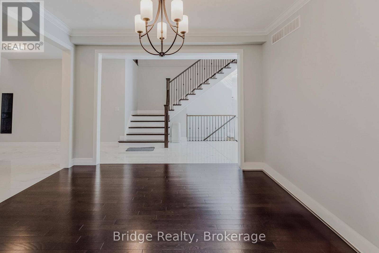 133 Birdie Court, Woodstock, Ontario N4T 0N3 - Photo 8 - X12540932