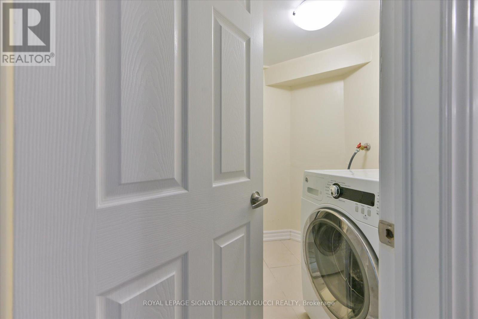 127 Furnival Road, Toronto, Ontario  M4B 1W7 - Photo 22 - E12540576