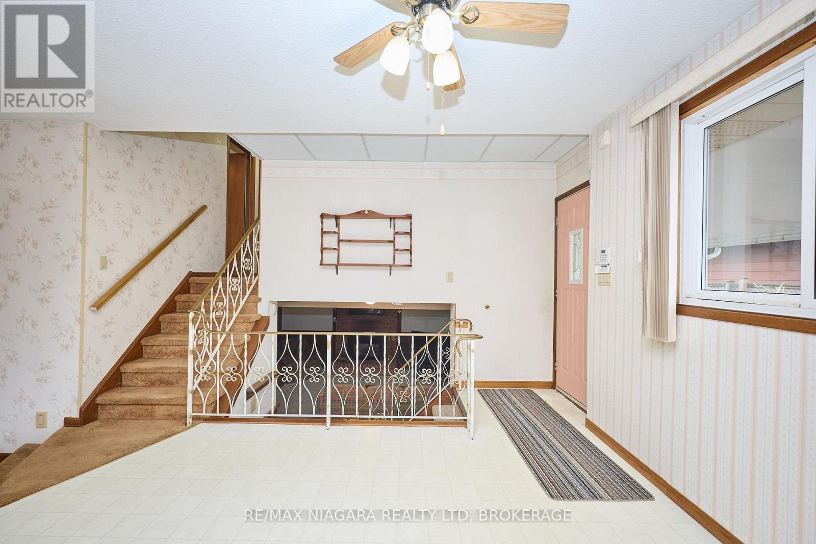 11 Stonegate Drive, St. Catharines, Ontario L2P 3K9 - Photo 10 - X12540846