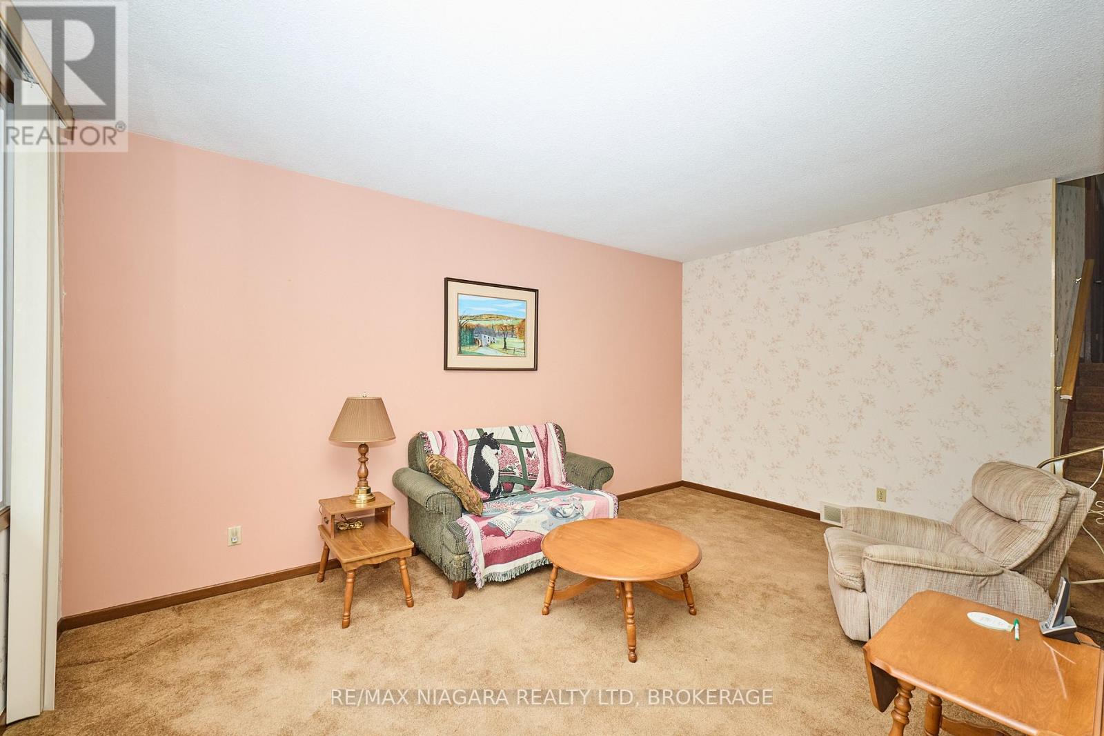 11 Stonegate Drive, St. Catharines, Ontario L2P 3K9 - Photo 15 - X12540846