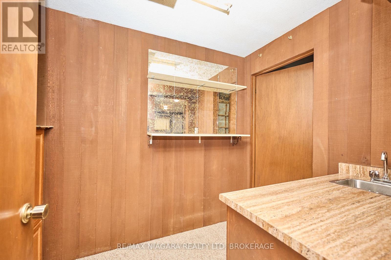 11 Stonegate Drive, St. Catharines, Ontario L2P 3K9 - Photo 29 - X12540846