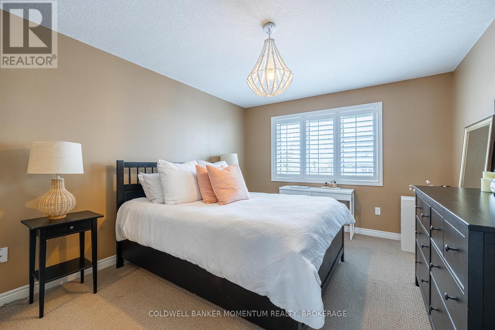 19 Kenmar Court, St. Catharines, Ontario L2P 0E4 - Photo 22 - X12540990