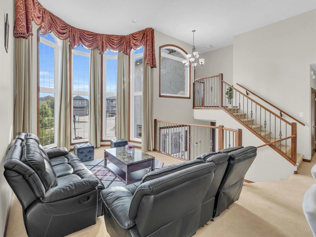 36 Pinetop Road, Winnipeg, Manitoba  R3W 0E9 - Photo 3 - 202528385