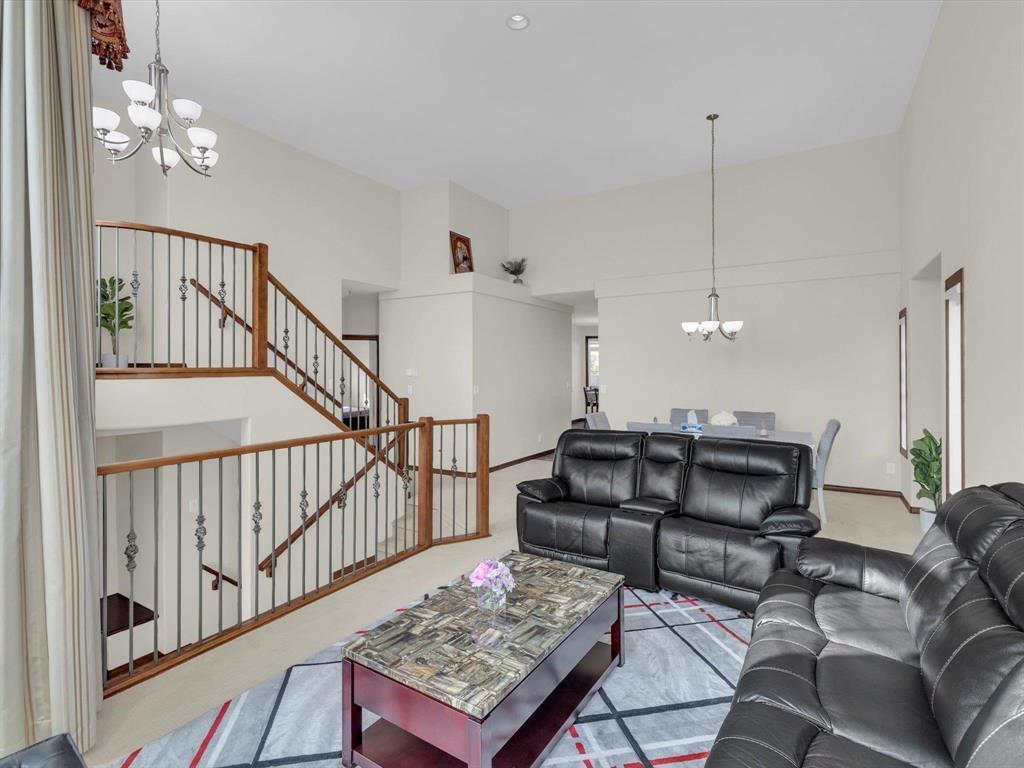 36 Pinetop Road, Winnipeg, Manitoba  R3W 0E9 - Photo 4 - 202528385