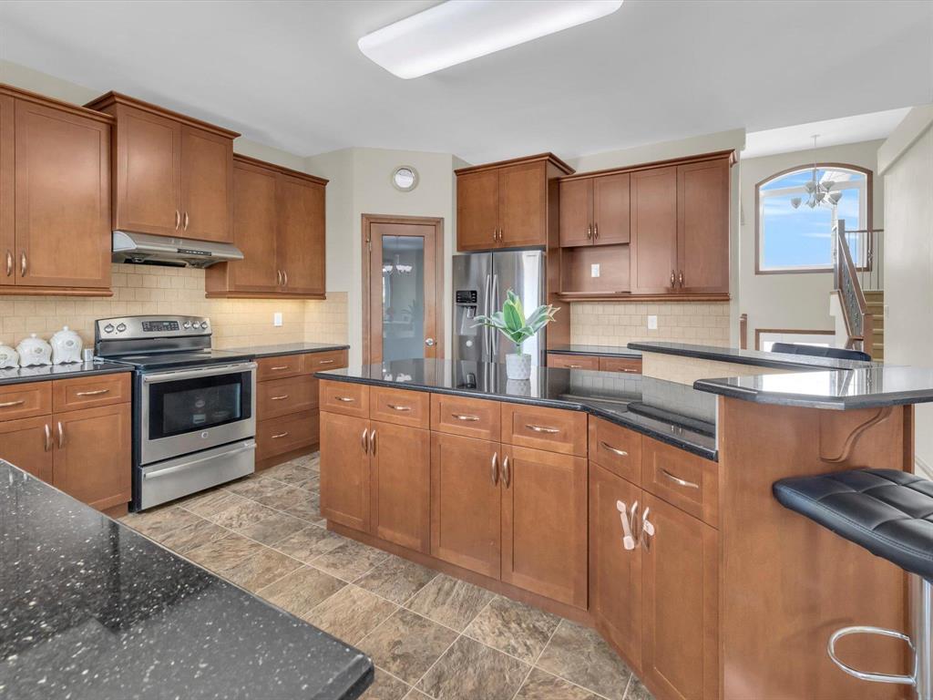 36 Pinetop Road, Winnipeg, Manitoba  R3W 0E9 - Photo 5 - 202528385