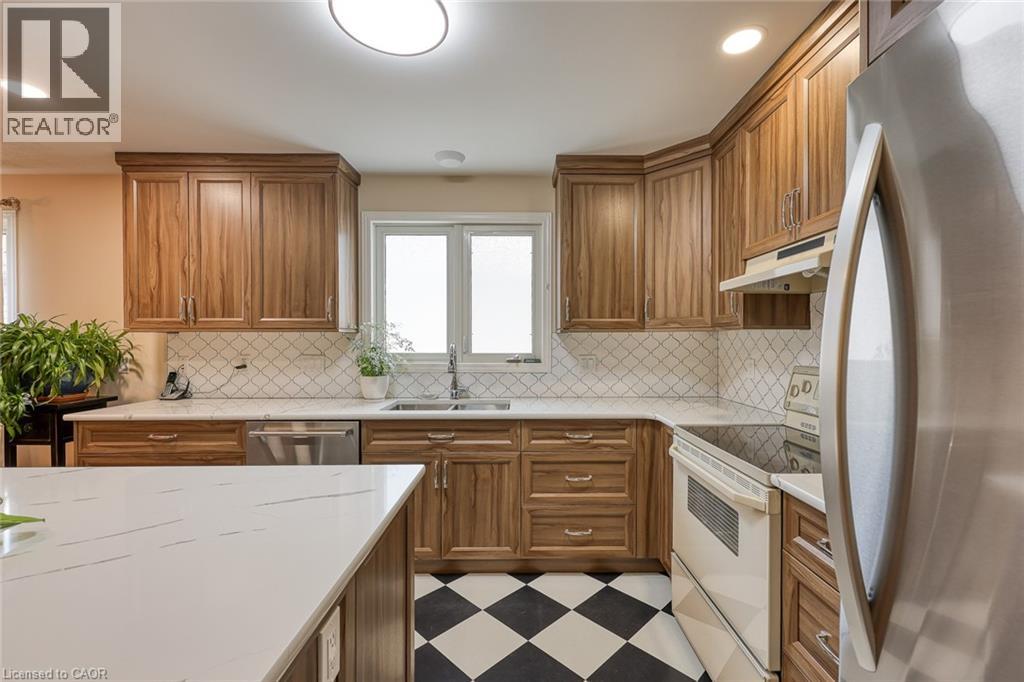 217 North Street E, Tillsonburg, Ontario N4G 1B8 - Photo 11 - 40787241