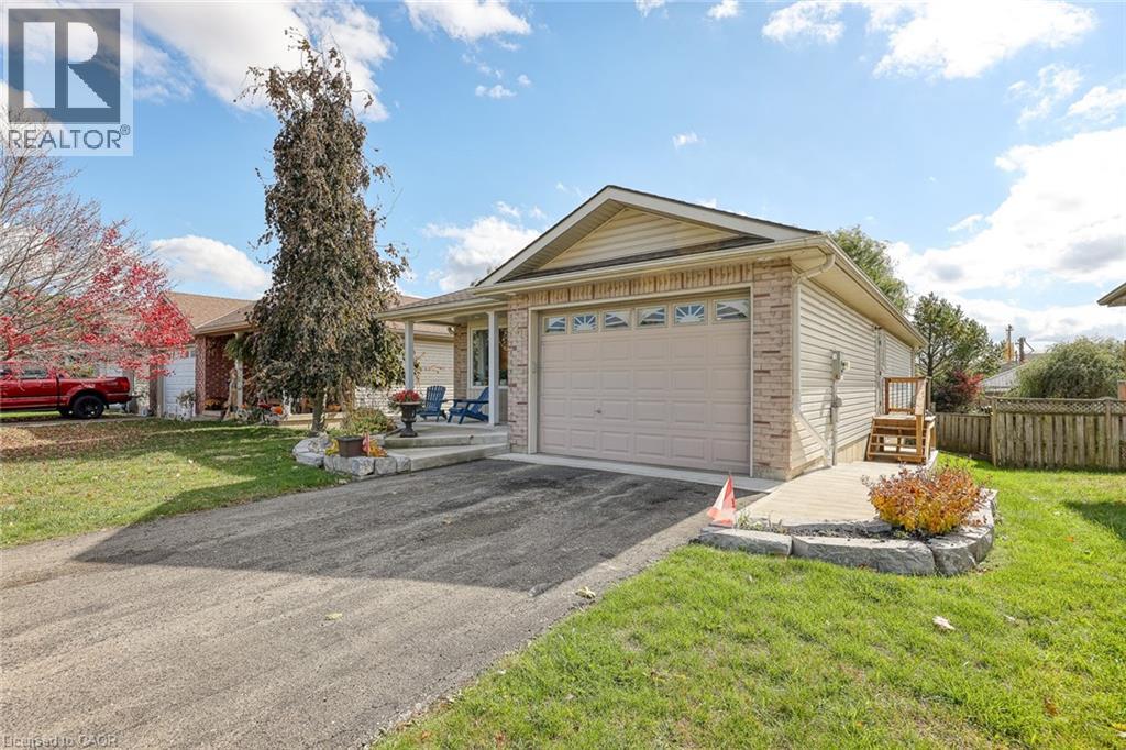 217 North Street E, Tillsonburg, Ontario N4G 1B8 - Photo 3 - 40787241