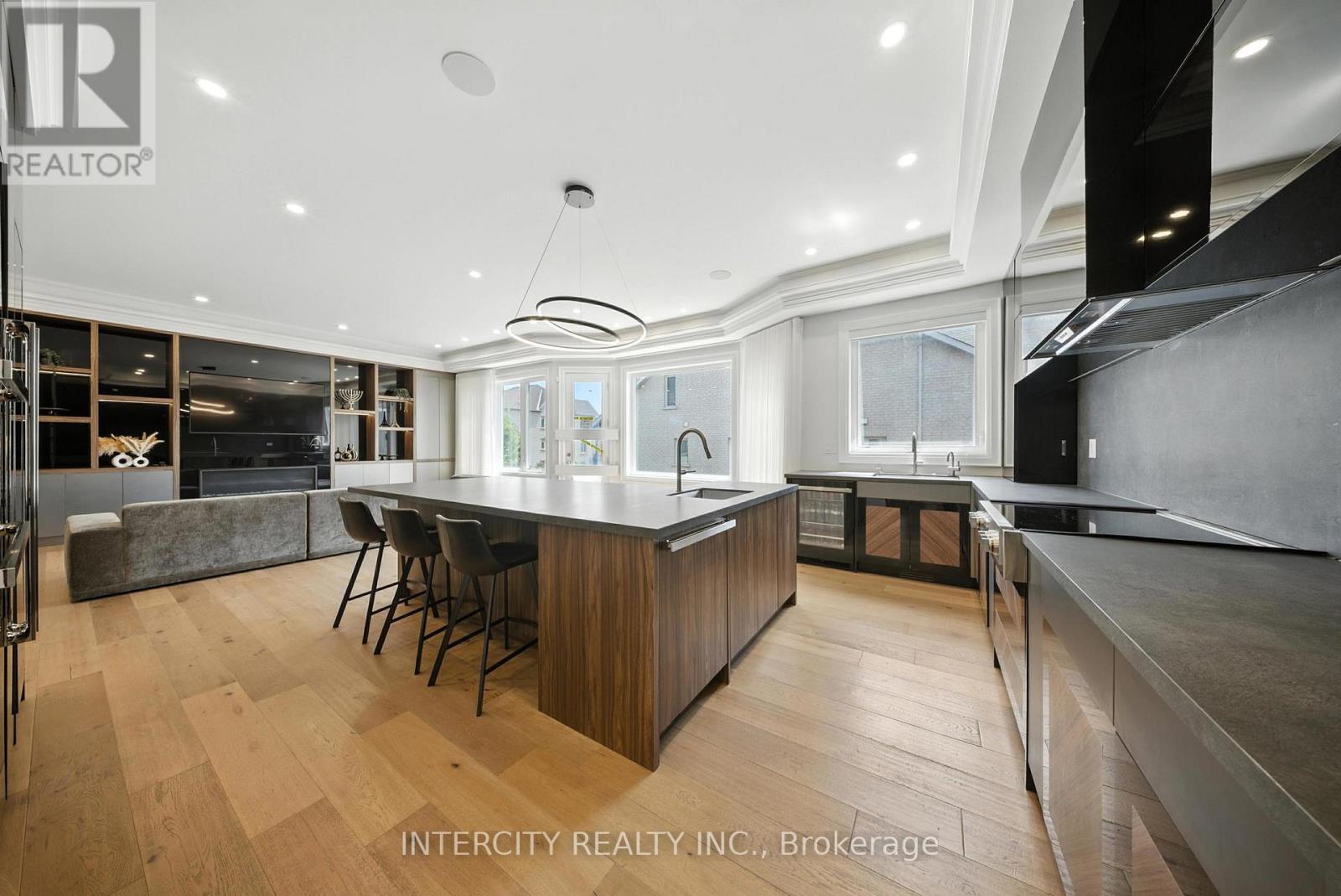 131a Birch Avenue, Richmond Hill, Ontario  L4C 6C5 - Photo 19 - N12540578