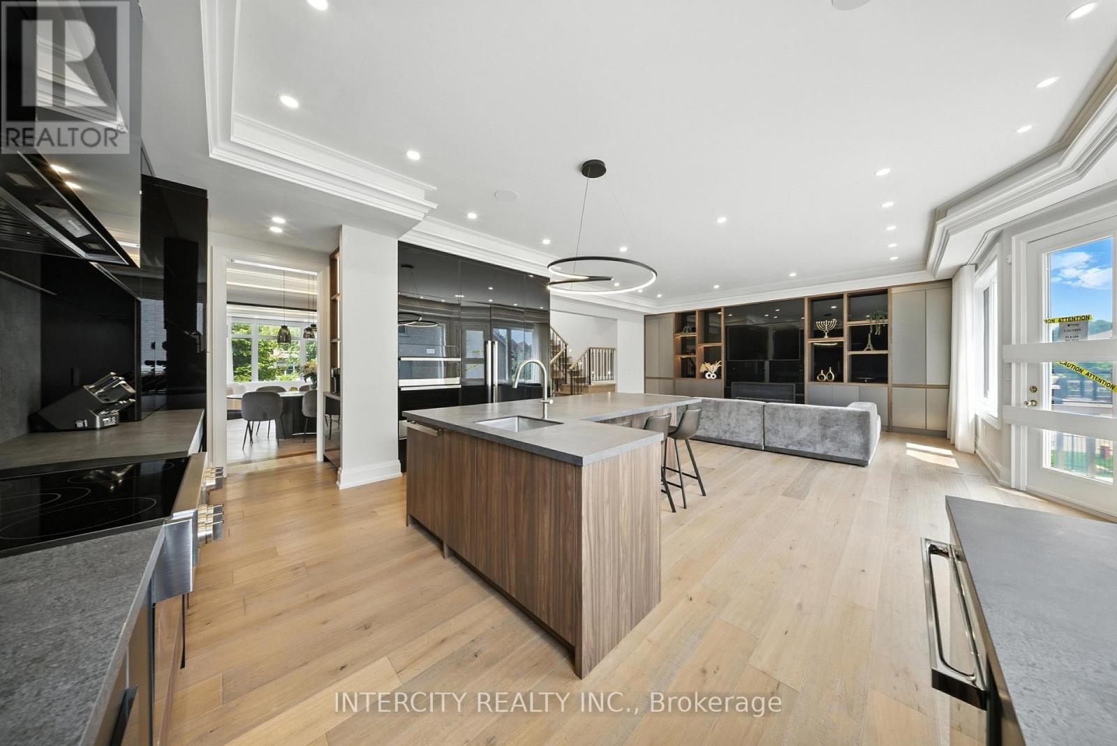 131a Birch Avenue, Richmond Hill, Ontario  L4C 6C5 - Photo 20 - N12540578