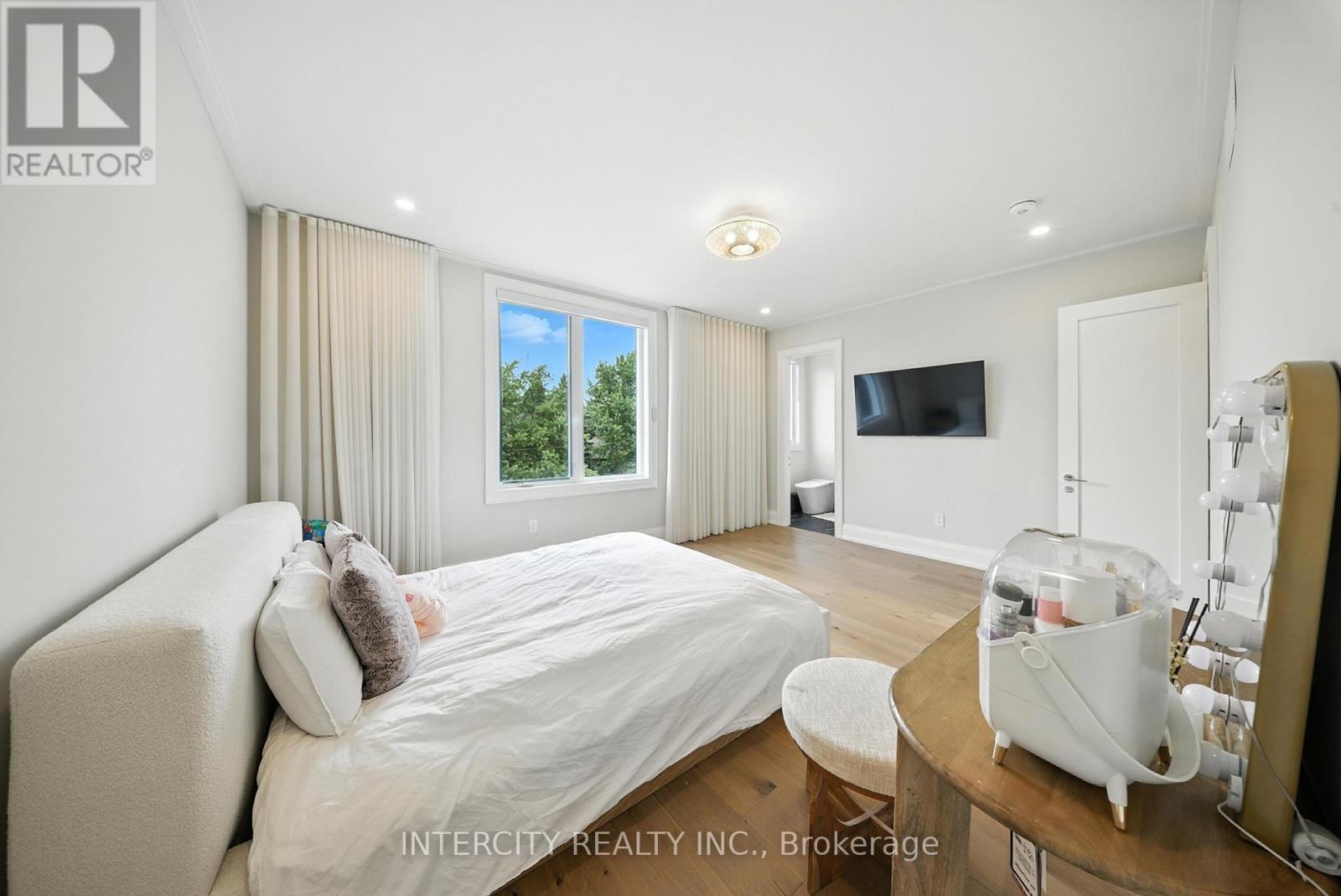 131a Birch Avenue, Richmond Hill, Ontario  L4C 6C5 - Photo 37 - N12540578