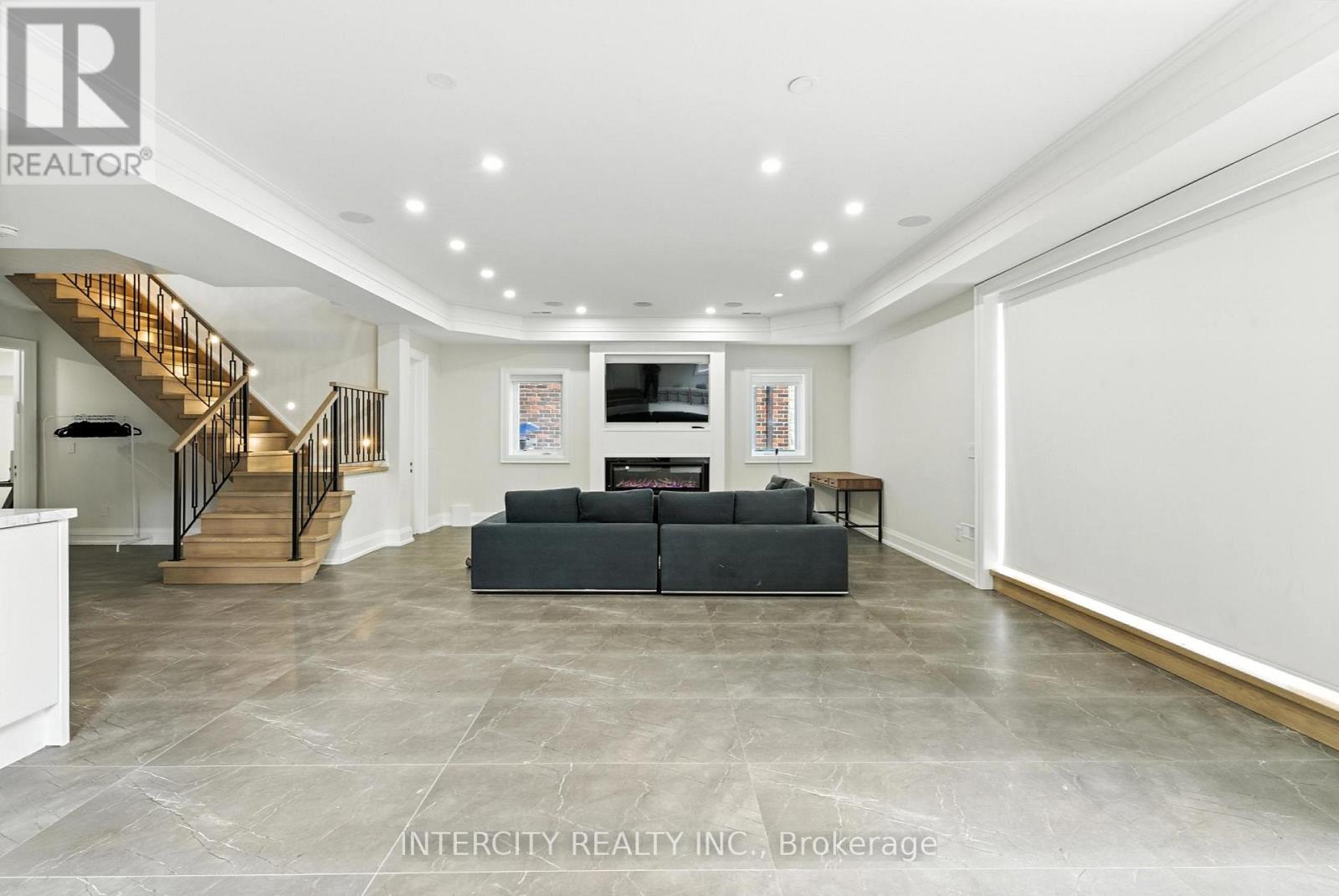 131a Birch Avenue, Richmond Hill, Ontario  L4C 6C5 - Photo 43 - N12540578