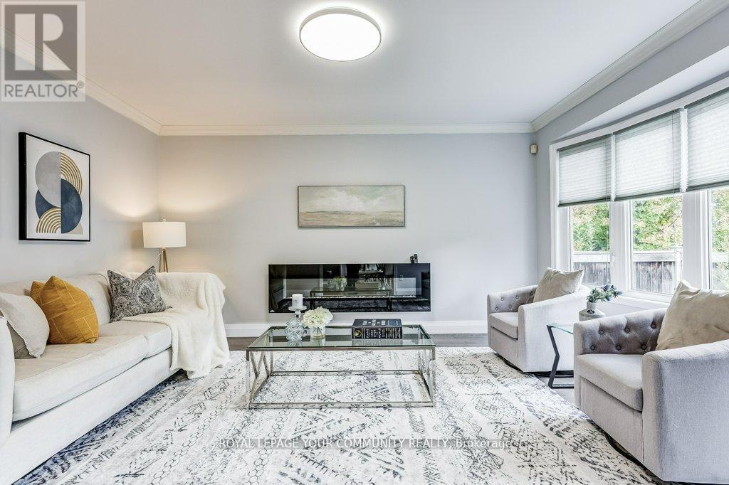 18 Weldon Woods Court, Whitchurch-Stouffville, Ontario  L4A 0J4 - Photo 13 - N12540584