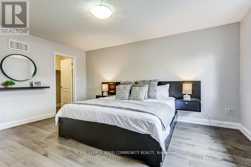 18 Weldon Woods Court, Whitchurch-Stouffville, Ontario  L4A 0J4 - Photo 17 - N12540584