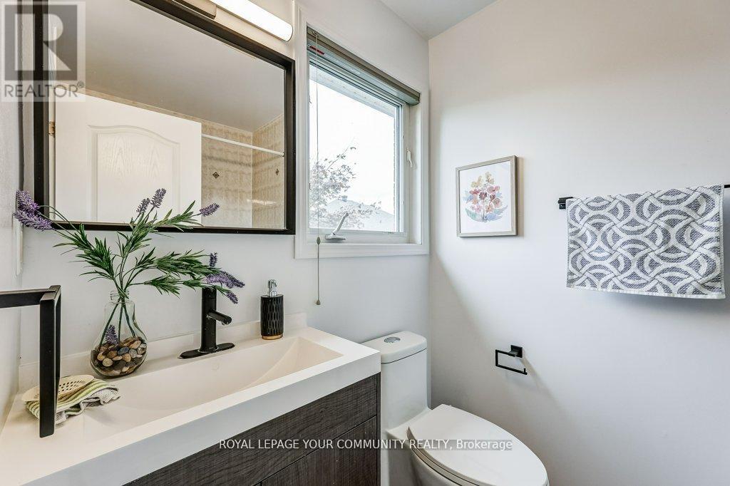 18 Weldon Woods Court, Whitchurch-Stouffville, Ontario  L4A 0J4 - Photo 21 - N12540584