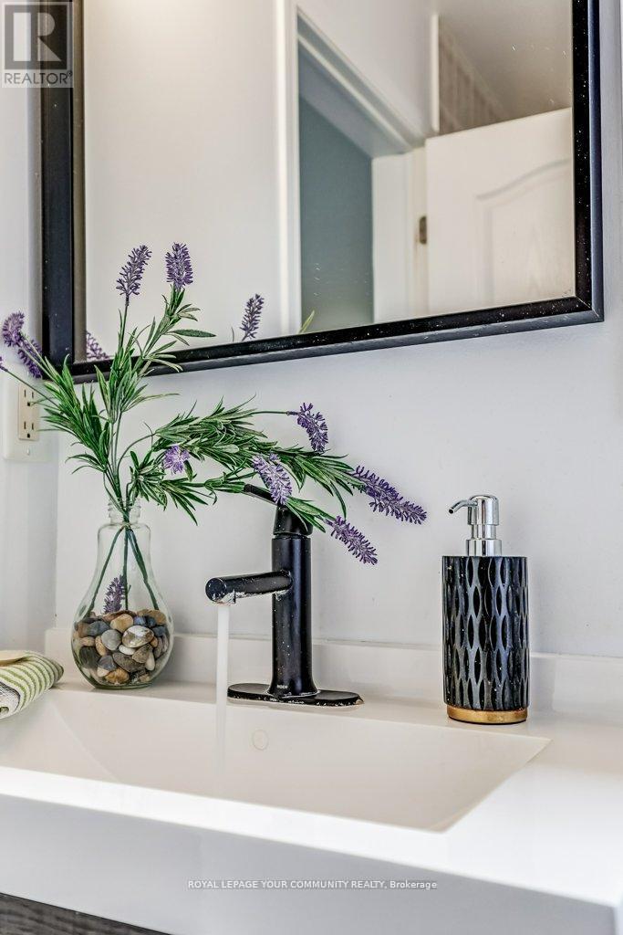 18 Weldon Woods Court, Whitchurch-Stouffville, Ontario  L4A 0J4 - Photo 30 - N12540584