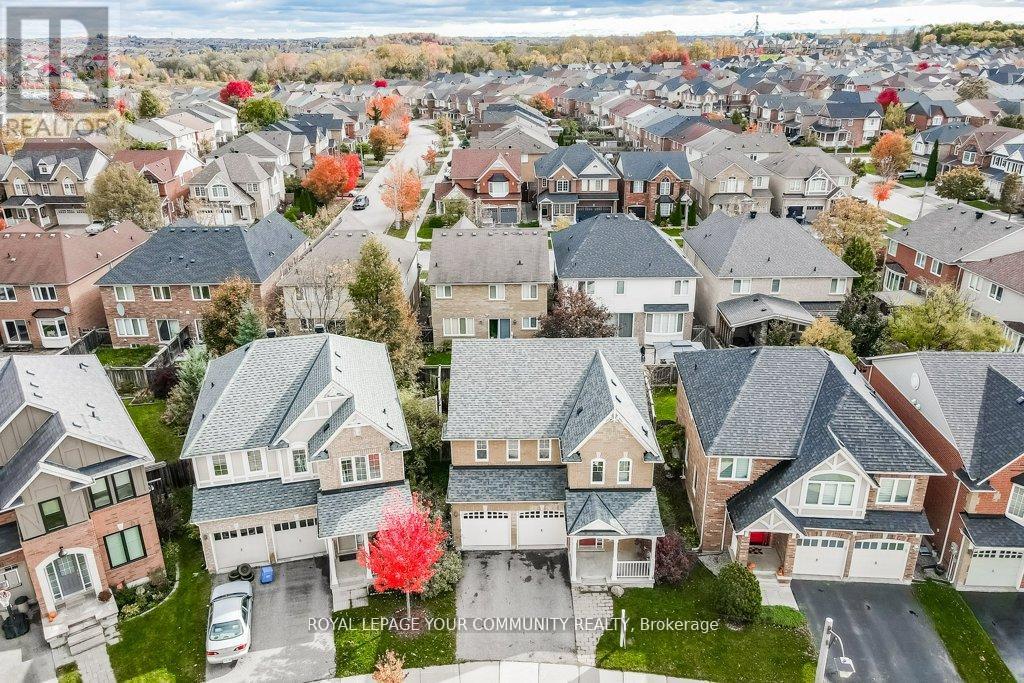 18 Weldon Woods Court, Whitchurch-Stouffville, Ontario  L4A 0J4 - Photo 38 - N12540584