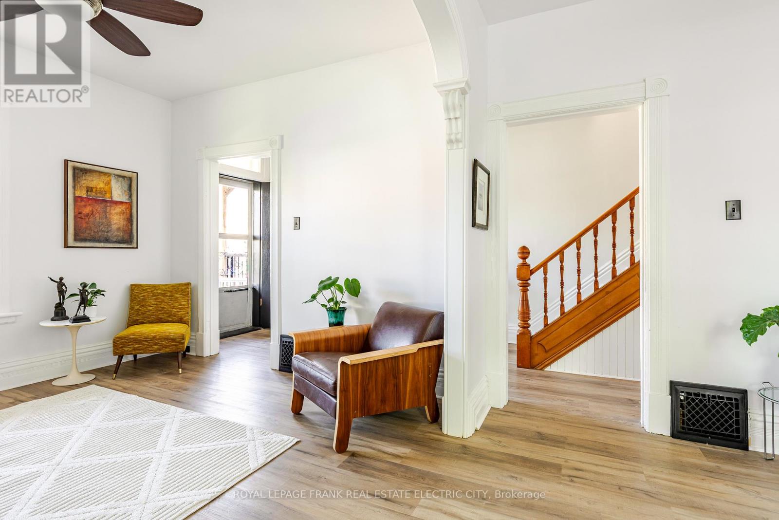 193 Lake Street, Peterborough, Ontario  K9J 2H4 - Photo 10 - X12540864