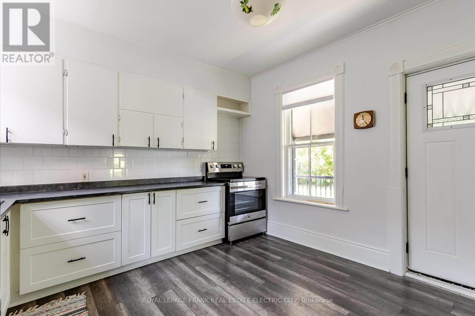 193 Lake Street, Peterborough, Ontario  K9J 2H4 - Photo 19 - X12540864