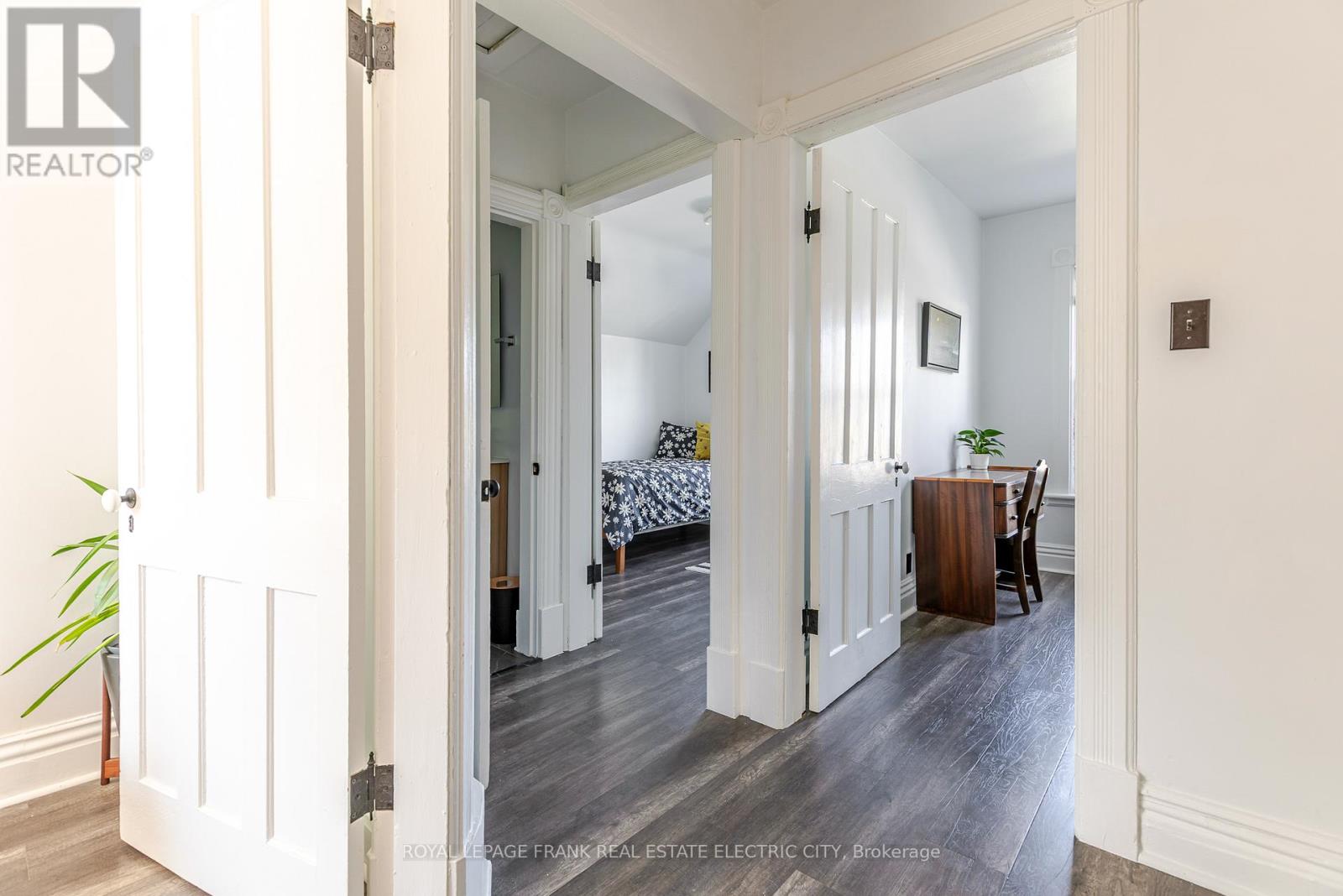 193 Lake Street, Peterborough, Ontario  K9J 2H4 - Photo 22 - X12540864