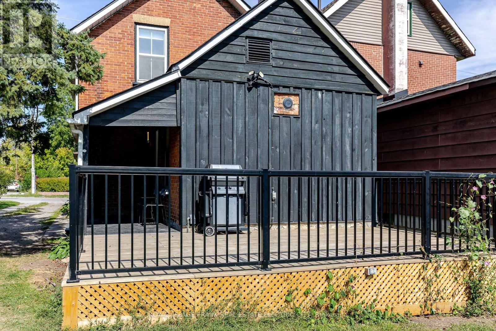 193 Lake Street, Peterborough, Ontario  K9J 2H4 - Photo 36 - X12540864