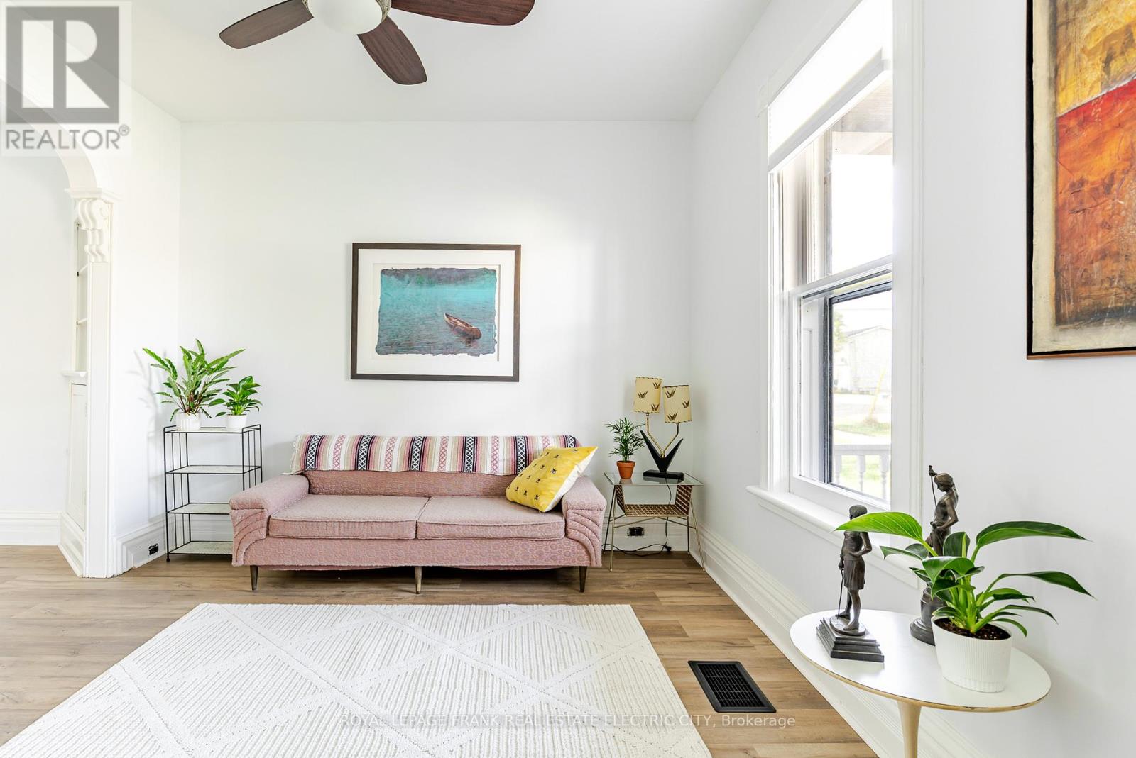 193 Lake Street, Peterborough, Ontario  K9J 2H4 - Photo 8 - X12540864