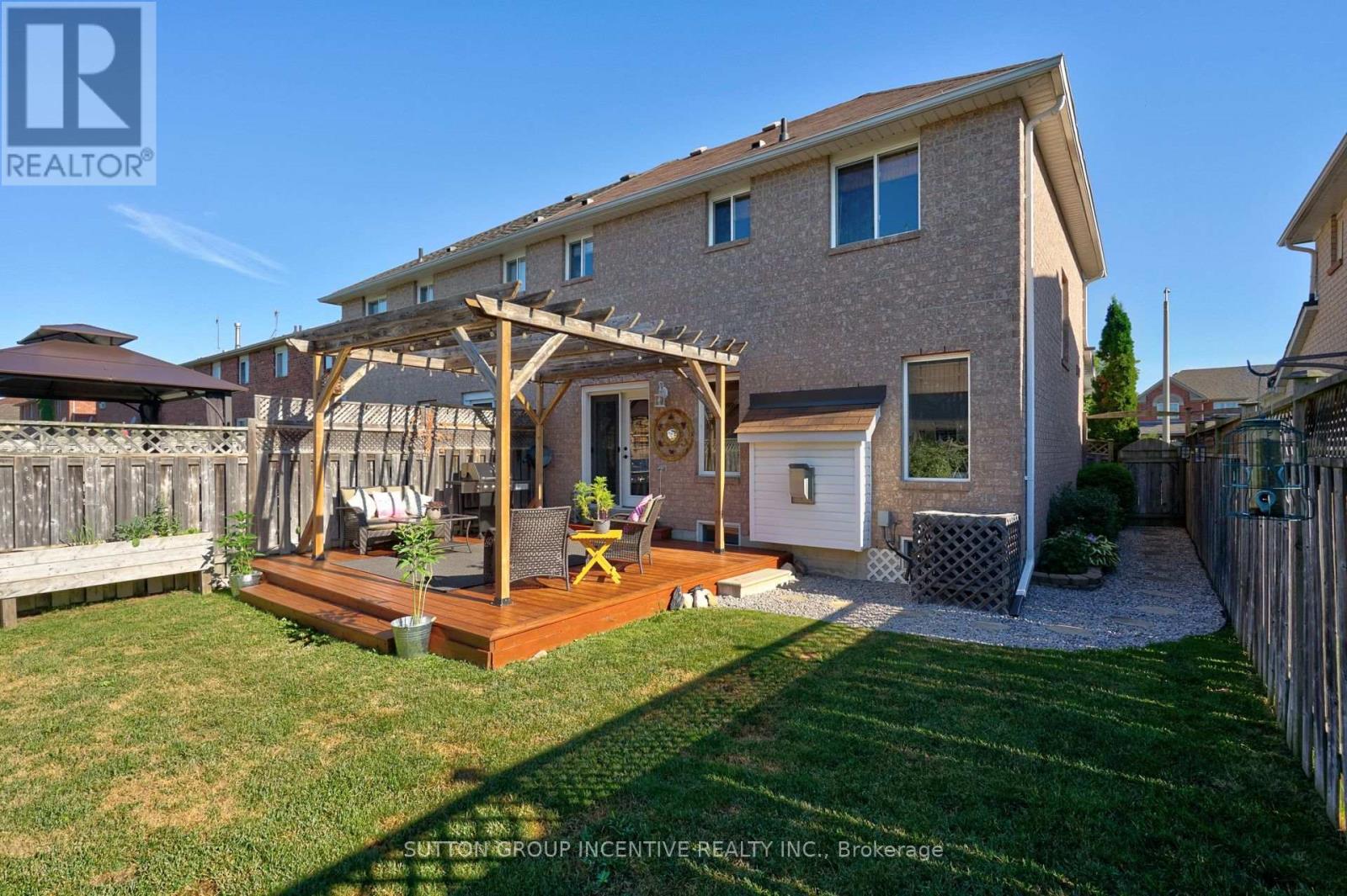 56 Weymouth Road, Barrie, Ontario  L4M 6R7 - Photo 11 - S12540574