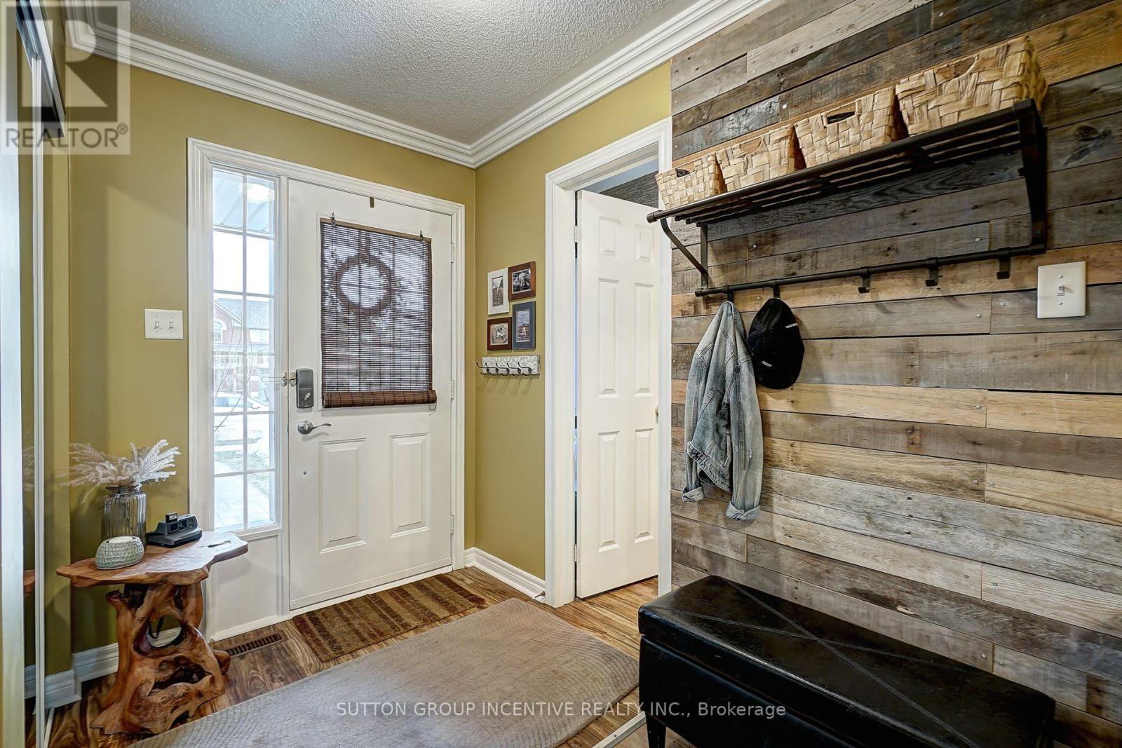 56 Weymouth Road, Barrie, Ontario  L4M 6R7 - Photo 17 - S12540574