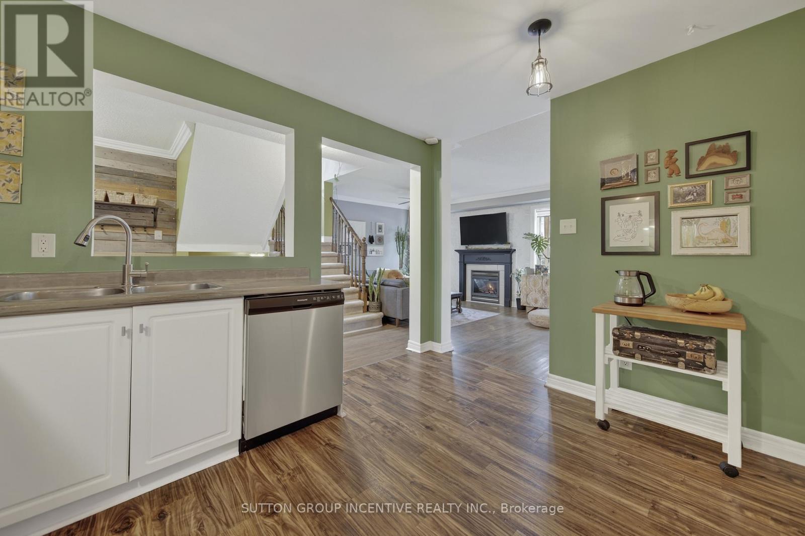 56 Weymouth Road, Barrie, Ontario  L4M 6R7 - Photo 26 - S12540574