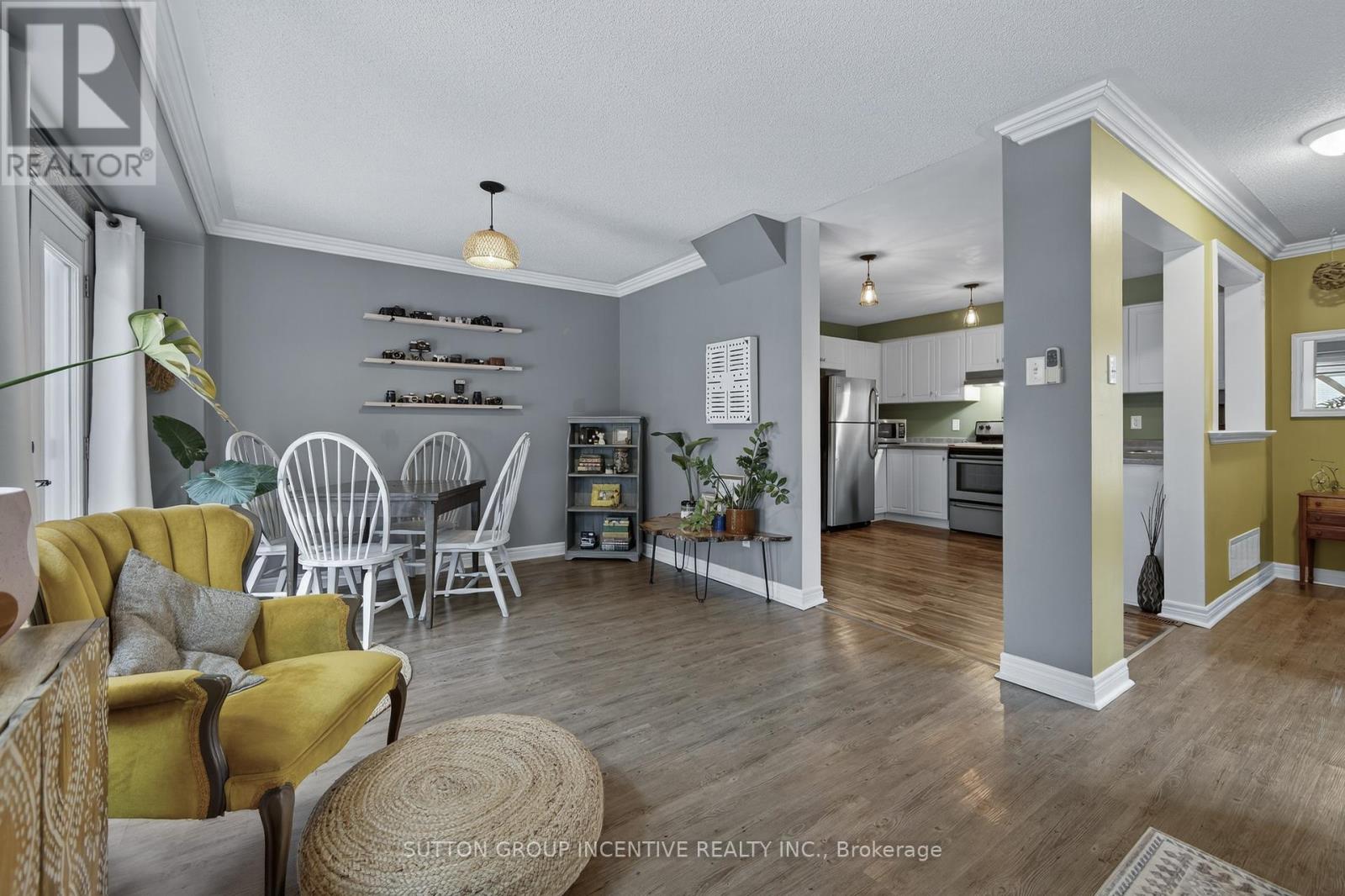 56 Weymouth Road, Barrie, Ontario  L4M 6R7 - Photo 33 - S12540574