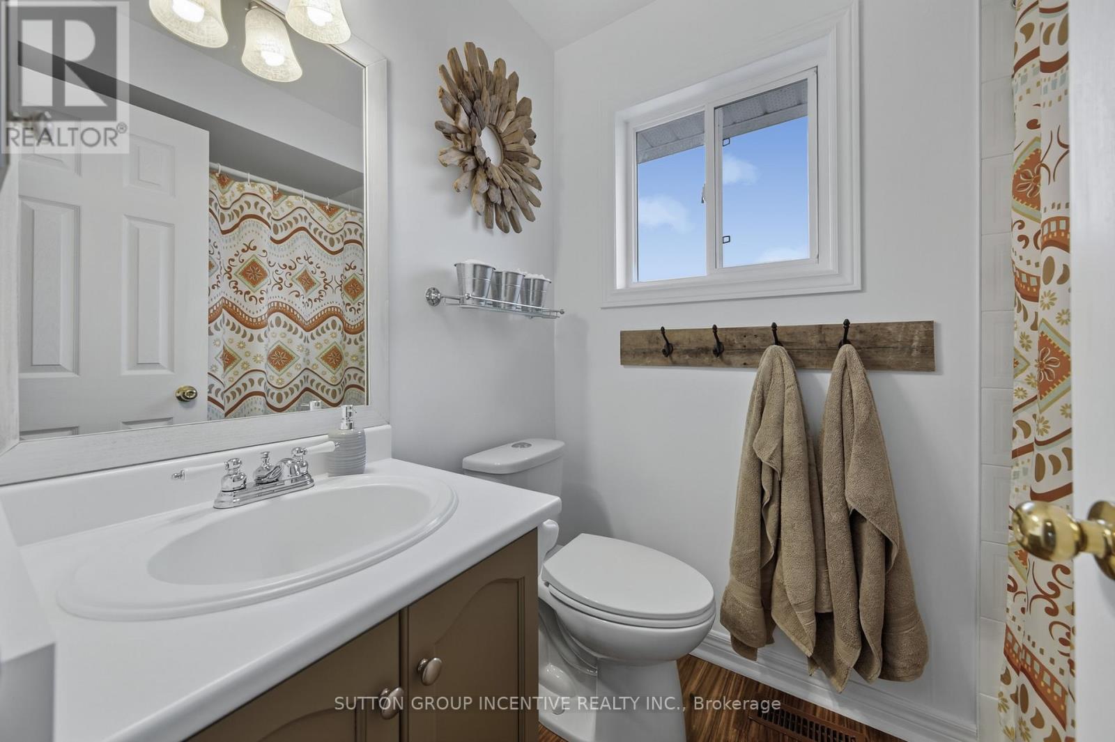 56 Weymouth Road, Barrie, Ontario  L4M 6R7 - Photo 47 - S12540574