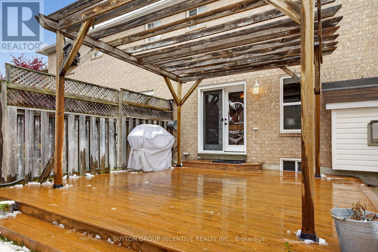 56 Weymouth Road, Barrie, Ontario  L4M 6R7 - Photo 7 - S12540574