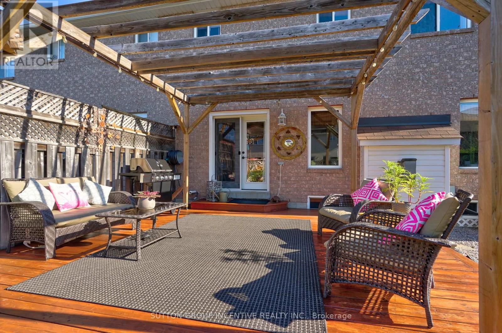 56 Weymouth Road, Barrie, Ontario  L4M 6R7 - Photo 9 - S12540574